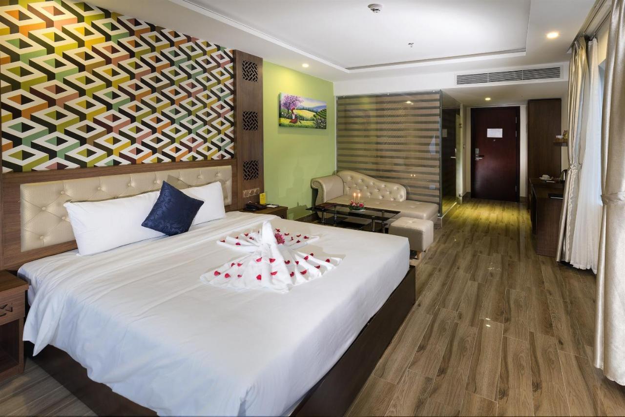 7 Seven Sea Hotel Дананг Экстерьер фото
