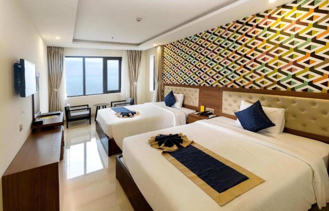 7 Seven Sea Hotel Дананг Экстерьер фото