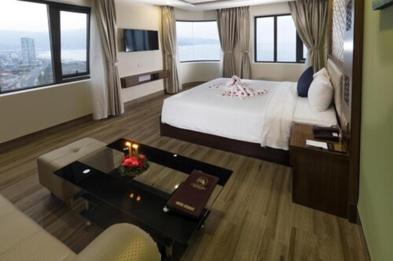 7 Seven Sea Hotel Дананг Экстерьер фото