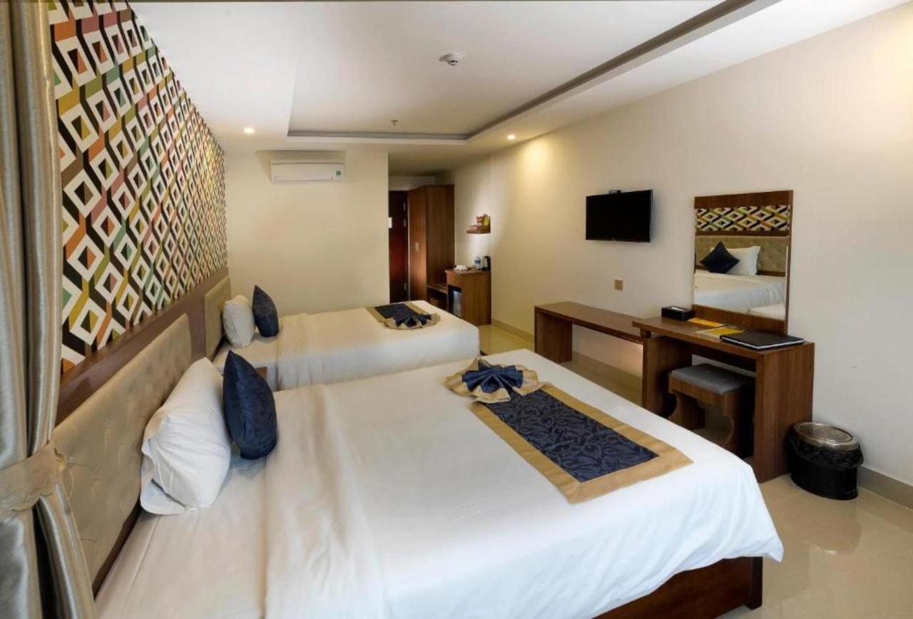 7 Seven Sea Hotel Дананг Экстерьер фото