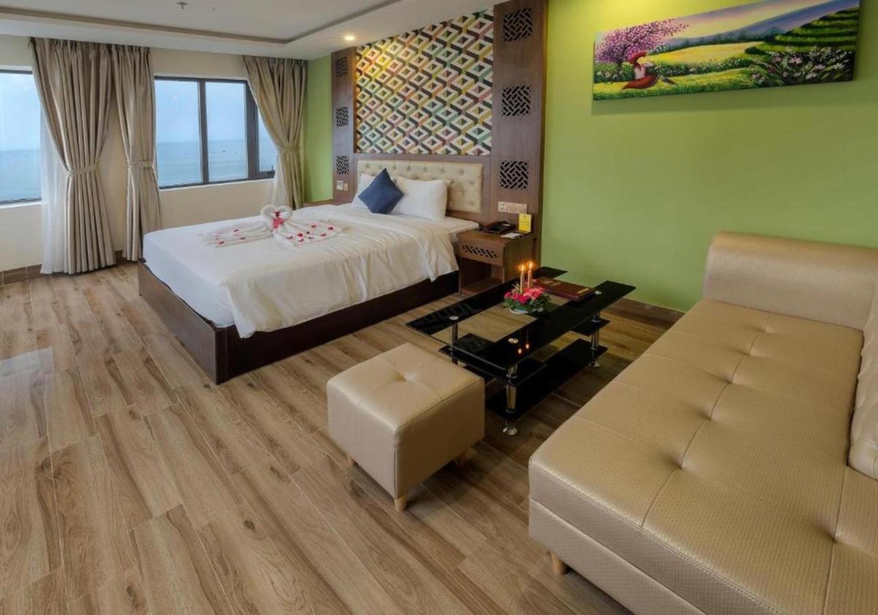7 Seven Sea Hotel Дананг Экстерьер фото