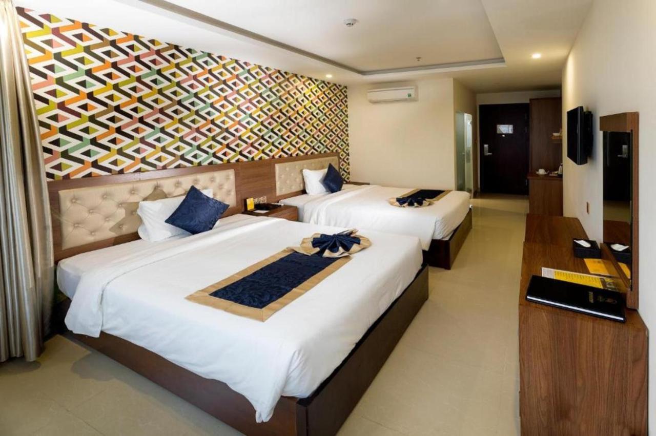 7 Seven Sea Hotel Дананг Экстерьер фото