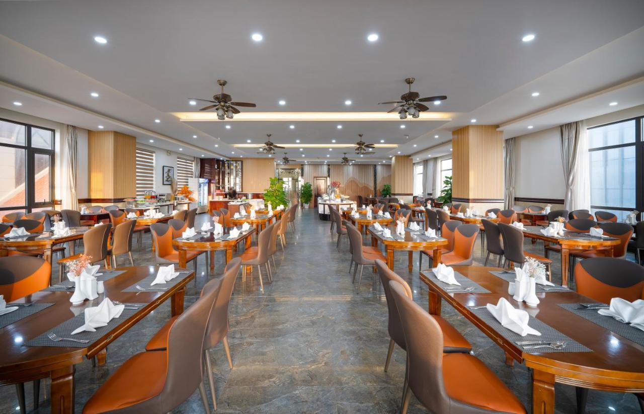 7 Seven Sea Hotel Дананг Экстерьер фото