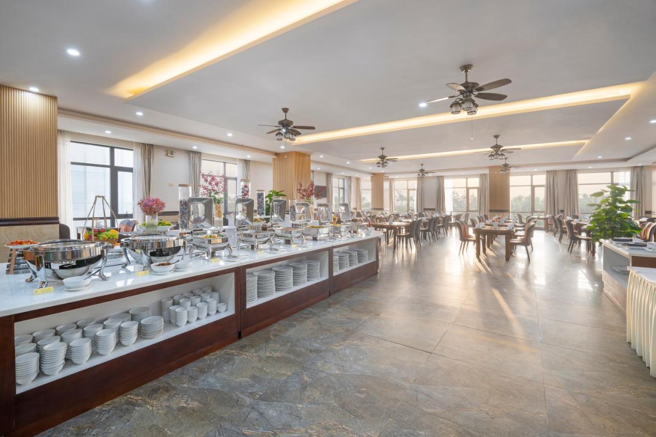 7 Seven Sea Hotel Дананг Экстерьер фото