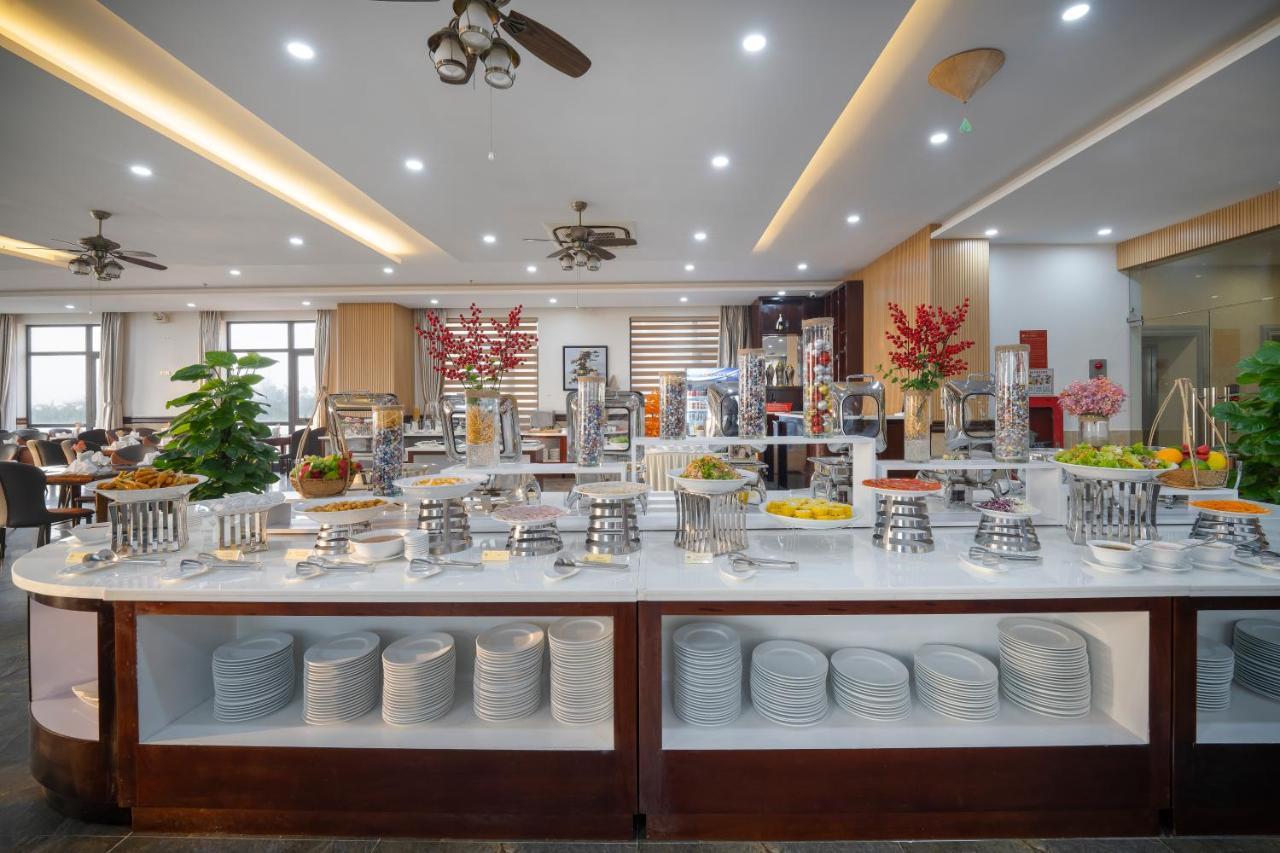 7 Seven Sea Hotel Дананг Экстерьер фото