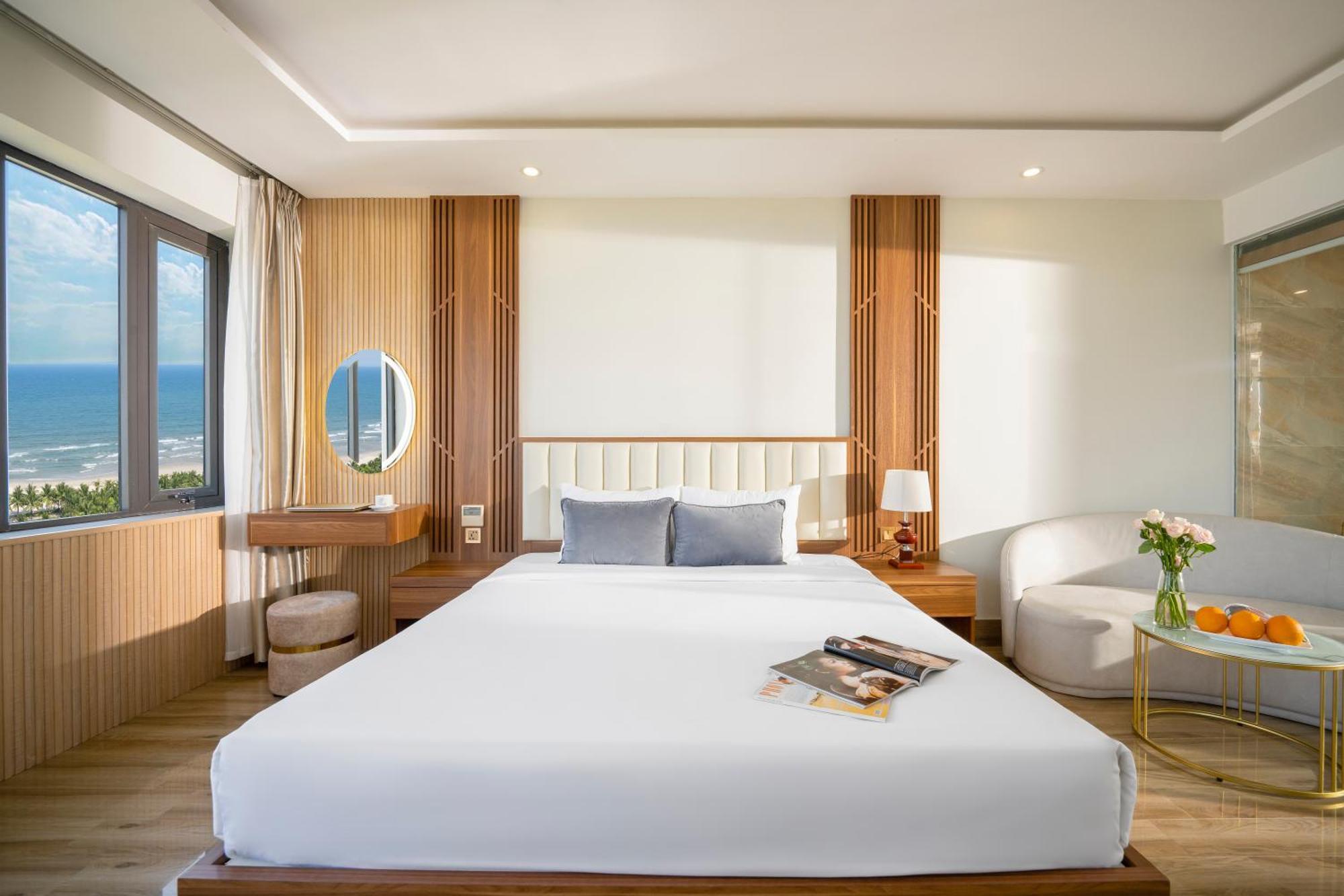 7 Seven Sea Hotel Дананг Экстерьер фото