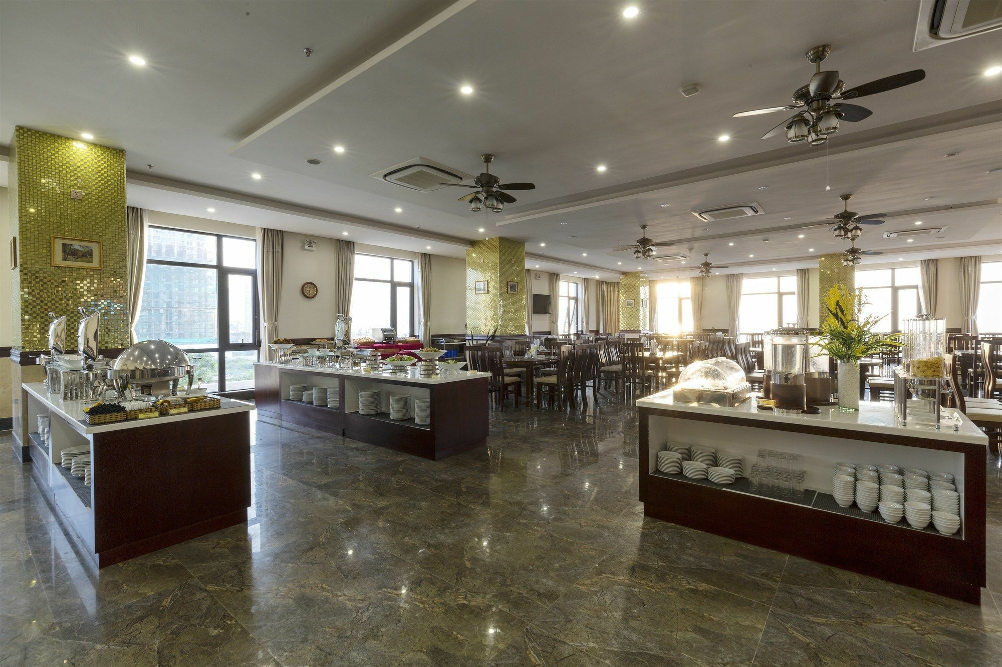 7 Seven Sea Hotel Дананг Экстерьер фото